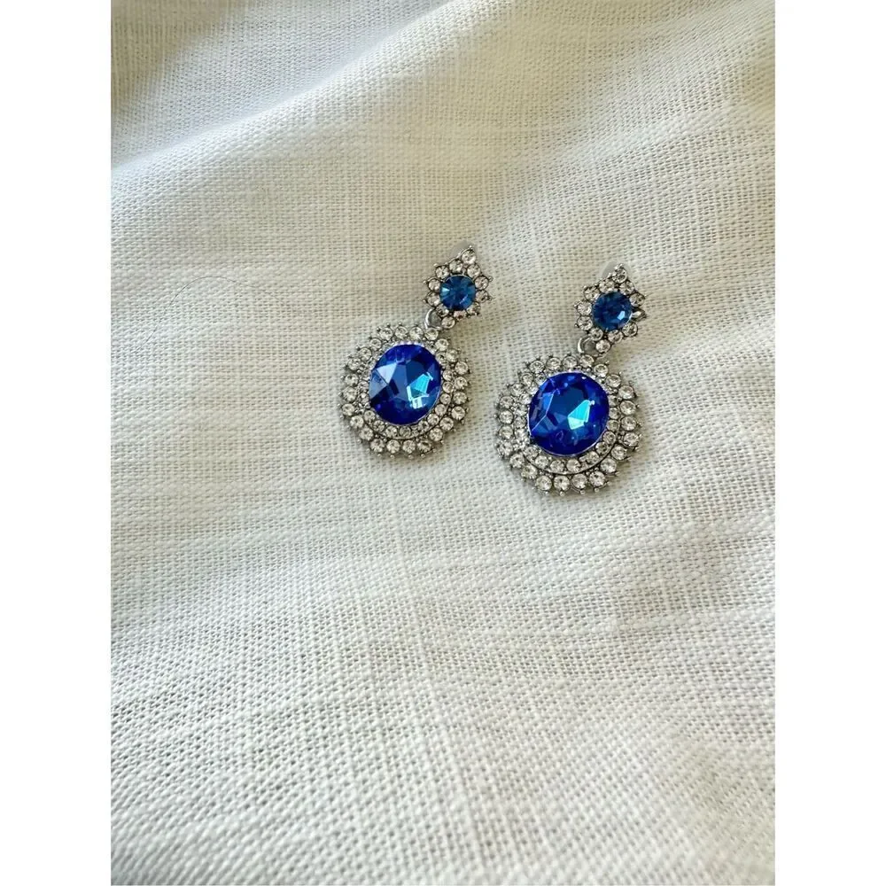 Bright blue oval dangle earrings ￼